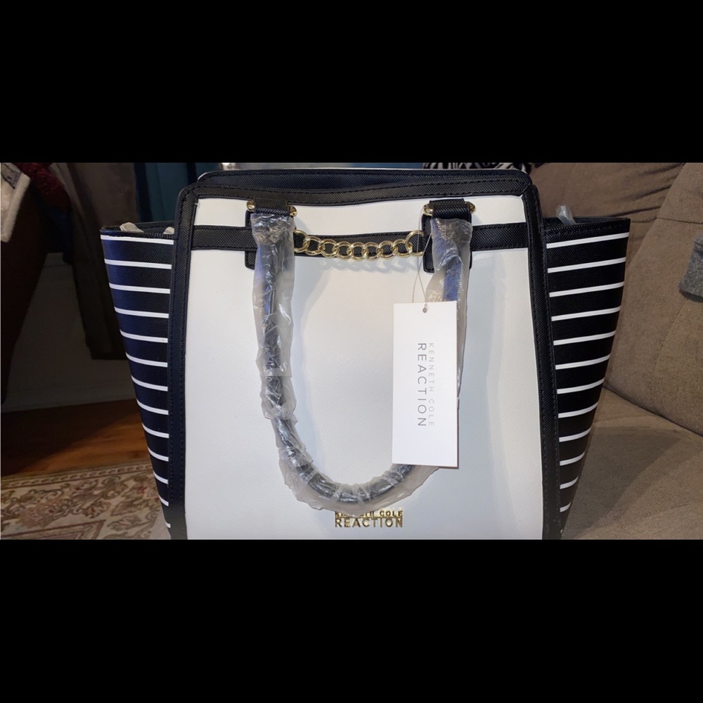 Kenneth Cole purse